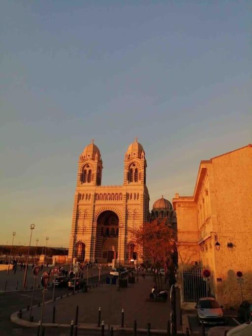 T2 De Charme Au Coeur Du Panier Appartement Marseilles Buitenkant foto